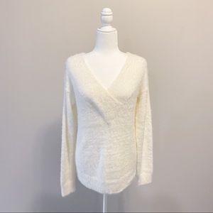 A New Day Cream V-Neck Fuzzy Sweater NWT Size M
